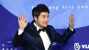 전현무 사과, ‘나혼산’으로 예능상 “송구, 박나래에 영광 돌린다”