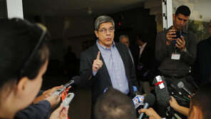 쿠바, 美 ‘금수조치’ 위협에 “베네수엘라에 군대 없어”