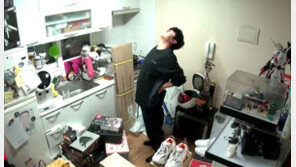 ‘빼곡→정돈’ 이시언 새 집 공개…“청소하는 재미 있다”