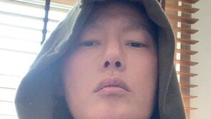 허지웅 투병근황 “거울보고 매번 기겁”…유상무·타이거JK 응원