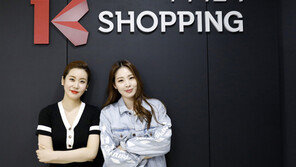 K쇼핑 모바일 콘텐츠 쌍두마차…신수지 크리에이터&이율 쇼핑호스트