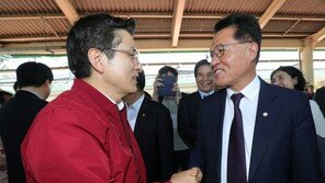 황교안 대표와 정운천 의원 만남…‘우연일까, 기다렸나’