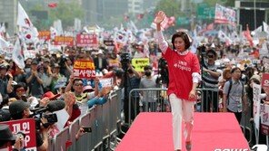 나경원 “북한 발사체, 굴종적 대북정책 결과…미사일의 길로 가”