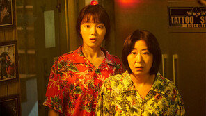 한직으로 밀려난 두 형사… 성관계 몰카범 때려잡기