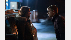 마약중독자 아들과의 24시간 동행… 구토 치미는 주변 현실 발견한 엄마는