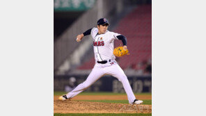 두산-KIA, 희비 엇갈린 공 ‘한 개’