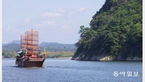 “백제 삼천궁녀 목숨 잃은 낙화암, 부소산 일대 아닌 백마강 옷바위”