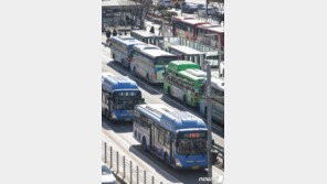 서울 버스노조도 9일 총파업 투표…7400대 운행 멈출까 ‘촉각’
