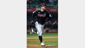 퓨처스리그 홈런 신고한 조셉, 이르면 주말 한화전 콜 업