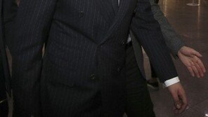 ‘성접대·횡령 혐의’ 승리, 결국 구속영장