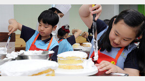 “내손으로 우리 밀 케이크 만들어요”