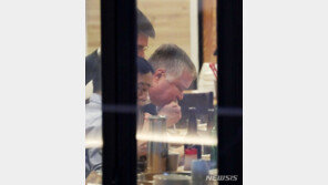 美 비건 대표 방한 후 첫 행선지는…광화문 ‘닭 한마리’