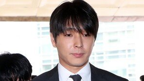 ‘집단 성폭행 의혹’ 최종훈 구속여부 9일 결정 전망…질문에 ‘묵묵’