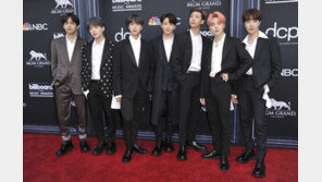 방탄소년단 새앨범, 무려 322만장…전작보다 100만장↑
