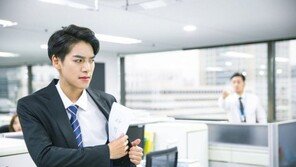 “직장 상사 대신 괴롭혀 드립니다” 中 쇼핑몰 황당 판매품 등장