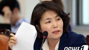한국당, 文대통령 대담 출연에 “포장지 말고 알맹이 보여줄 때”