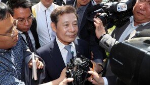 윤장현 4억5000만원은 공천헌금…“盧대통령과 친했다는 증거없다”