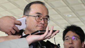 문무일 임기 75일 남기고…법무부 검찰총장후보추천위 구성