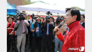 대구 찾은 황교안…민심 들어보니 “여당도 야당도 똑같아”