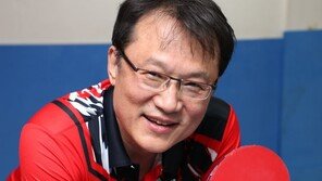 탁구 하나로 바뀐 인생…정병일 대표 “움직일 수 있을 때까지 칠 것” [양종구 기자의 100세 시대 건강법]