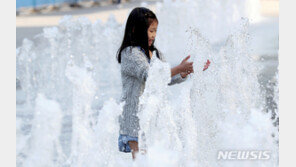 낮기온 30도인데, 기상청 계절은 여전히 봄…왜일까?