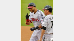 ‘LG 흑역사’ 제임스 로니, 현역 은퇴 선언