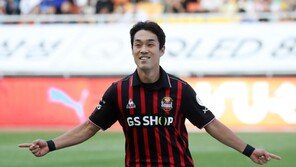 ‘박주영 프리킥 결승골’ 서울, 대구에 2-1 역전승…2위 도약