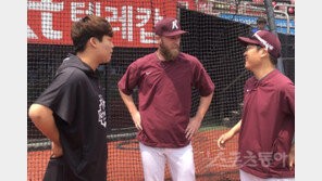 요키시, 사구 후 연이틀 사과…강백호는 “노 프라블럼!”