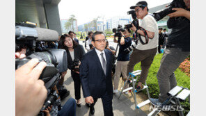 김학의, 2차 조사 6시간여 만에 귀가…구속영장 임박