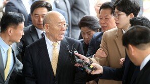전두환 ‘5·18 명예훼손 혐의’ 13일 두번째 공판…출석은 안해