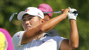 2년전 역전패 당했던 강성훈, 무서운 뒷심 발휘하며 첫 우승