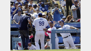 류현진 “호수비 벨린저, 노히트 노런 못해 미안”