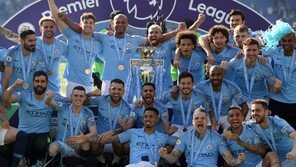 역대급 우승 경쟁, 맨시티가 1점차로 웃었다