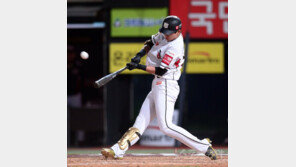 [인터뷰] ‘뉴 번티스트’ KT 김민혁의 야구노트가 두꺼워진다