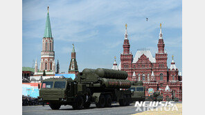 블룸버그 “터키, 러시아 S-400 도입 연기 검토” 