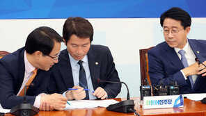 추경 급한 민주당, ‘민생투어’ 나선다…한국당에 맞불