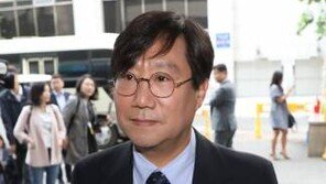양정철 민주연구원장 “제 정치 하러 온 것 아냐” 총선 출마설 부인