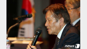 김용장 전 美정보요원 “광주항쟁 역사 지금부터 다시 써야”