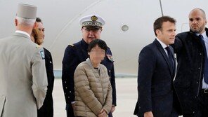 ‘아프리카 피랍 구출’ 40대, 조사뒤 취재진 피해 귀가