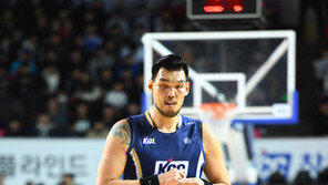 최장신 센터 하승진 은퇴선언 “KCC에서 열정을 불태운 선수로 기억되길”