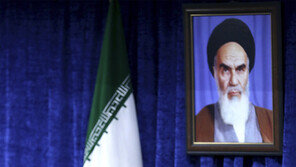 이란 최고지도자, 국영방송서 “미국과 전쟁은 없다”