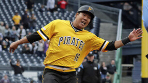 日언론 “강정호, 시범경기 화력쇼…지금은 극심한 부진”