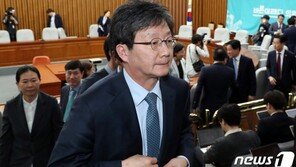 유승민 “文 대통령 보면서 달나라 사람 아닌가 생각”