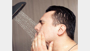 “샤워할 때 다리도 씻나요?” 질문에 15만 명 ‘NO’…왜냐고?