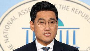[속보] 바른미래당 새 원내대표에 오신환 의원 선출…김성식 따돌려