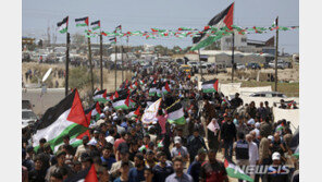 ‘대재앙의 날’ 팔레스타인 시위…진압으로 60명 다쳐