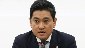 오신환 “靑, 각 당과 ‘1대1 영수회담’ 고려해달라”