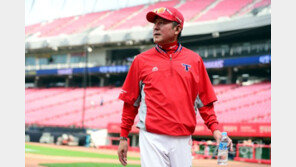 KIA V11 이끈 김기태 감독 자진사퇴