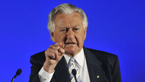 ‘호주인들이 가장 사랑했던 정치인’ 밥 호크 전 총리 별세…향년 90세