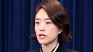 ‘文대통령 한센병’ 비유에 靑 “험한 말 점점 더 증폭”